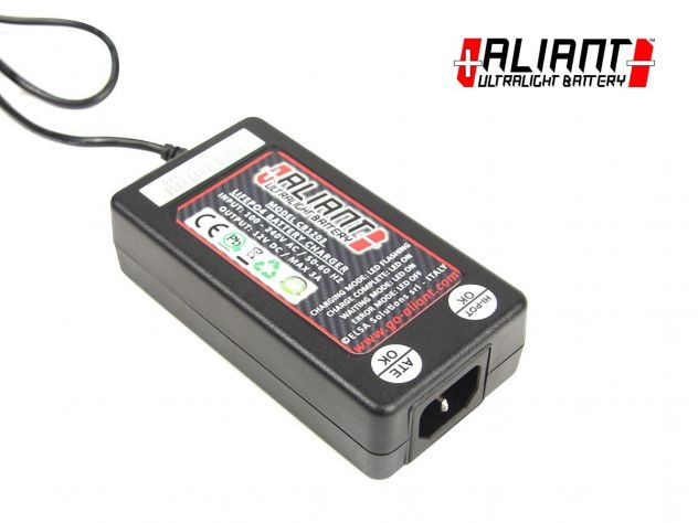 FAST BATTERY CHARGER / MAINTAINER ALIANT FOR UNIVERSAL LITHIUM BATTERIES