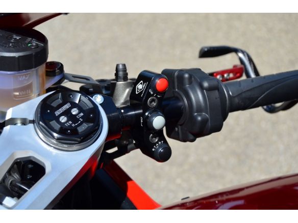 CPPI07  BRACKET BRAKE PUMP BREMBO RADIAL WITH BUTTONS INTEGRATED DUCABIKE DUCATI PANIGALE V4